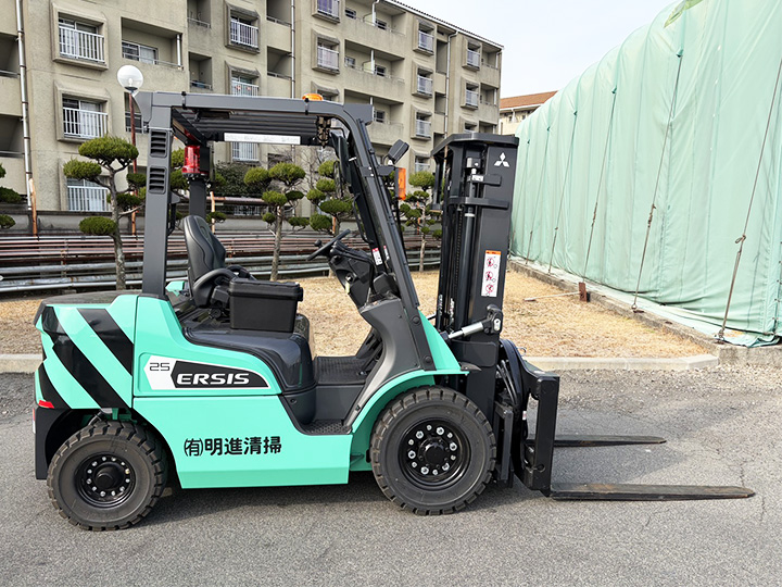 回転式フォークリフト(フォークシフター付き)