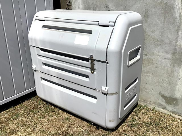 ダストボックス＃700車輪ストッパー付き