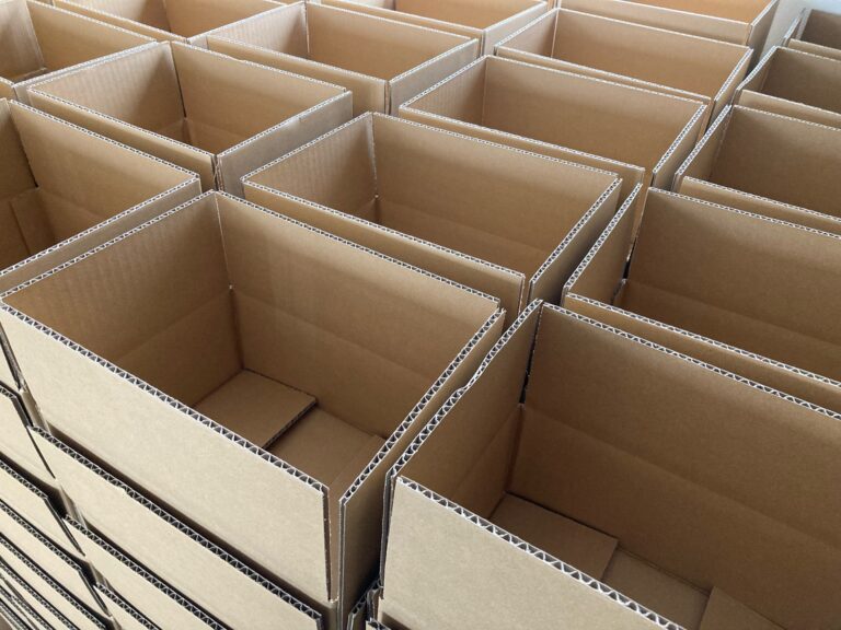 明石市で段ボール・古紙を処分するには？事業者向けの方法と費用を徹底解説